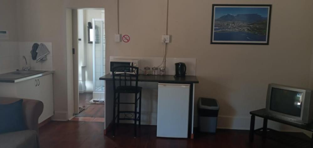 Glen Lilly Self Catering Apartment Пароу Екстериор снимка
