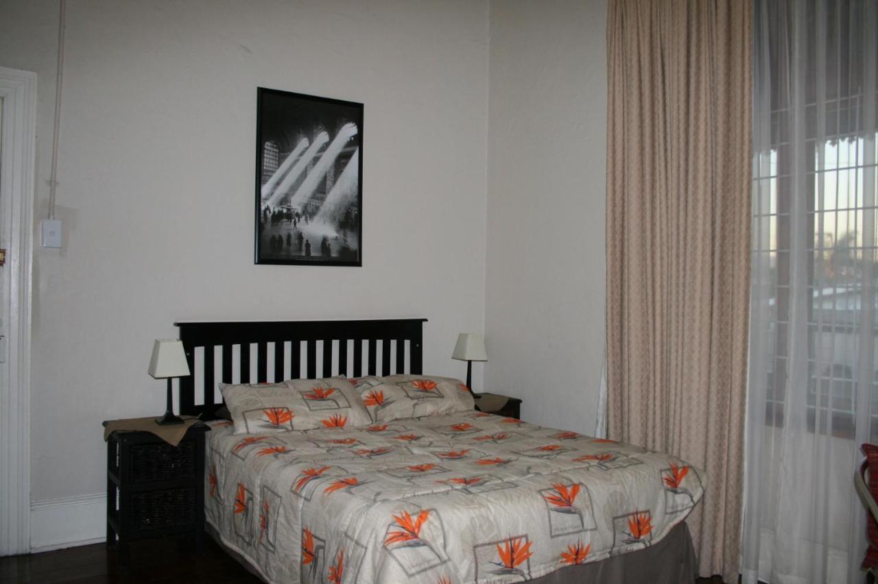 Glen Lilly Self Catering Apartment Пароу Екстериор снимка