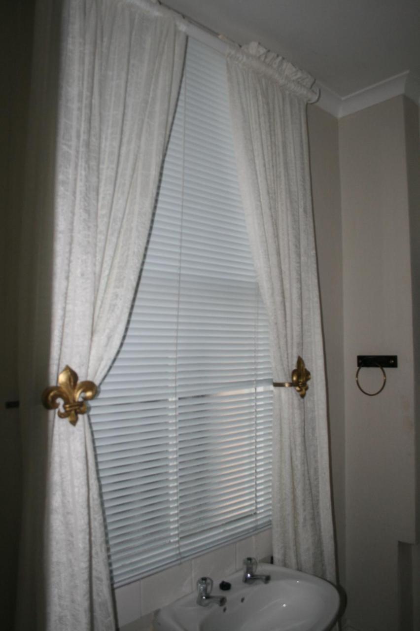 Glen Lilly Self Catering Apartment Пароу Екстериор снимка