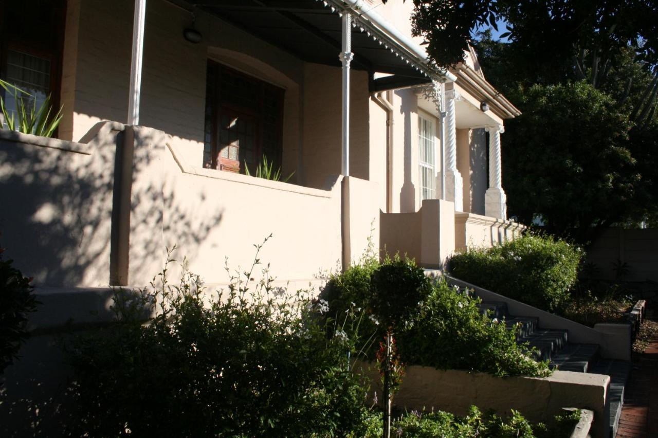 Glen Lilly Self Catering Apartment Пароу Екстериор снимка